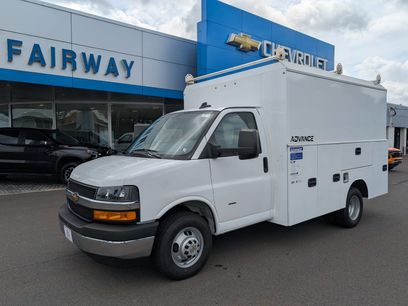 New 2025 Chevrolet Express 3500 w/ Power Convenience Package