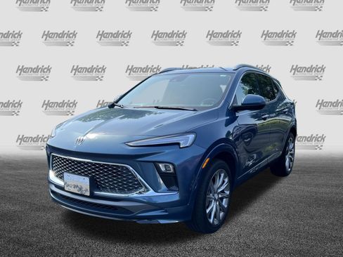 Used 2024 Buick Encore GX Avenir w/ Avenir Convenience Package FWD image 6