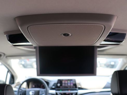 Used 2026 Honda Odyssey Touring image 17