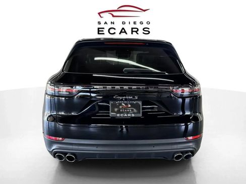 Used 2019 Porsche Cayenne S image 6