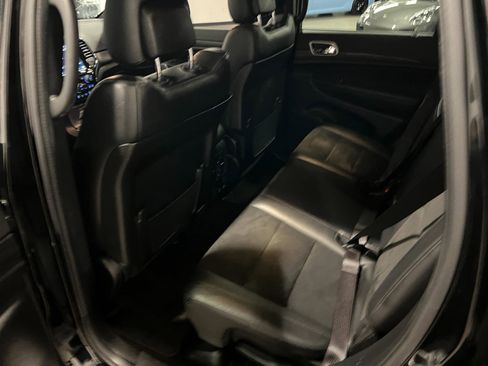 Used 2022 Jeep Grand Cherokee Laredo X image 28