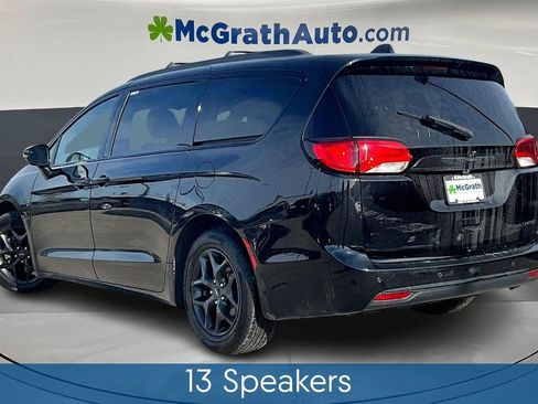 Used 2020 Chrysler Pacifica Limited w/ S Appearance Package image 4