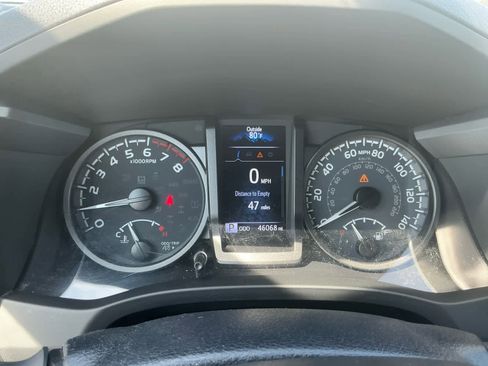Used 2023 Toyota Tacoma TRD Off-Road AWD/4WD image 16