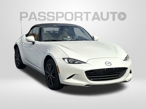 Used 2025 MAZDA MX-5 Miata Grand Touring image 6