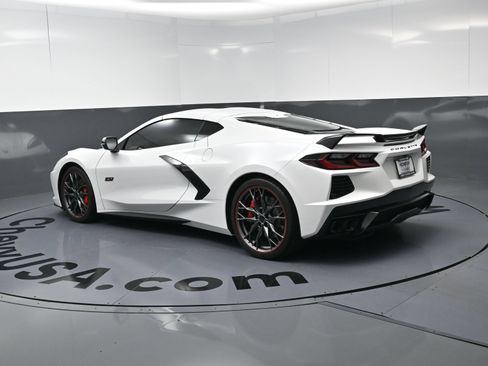Used 2023 Chevrolet Corvette Stingray Premium Cpe w/ Z51 Performance Package RWD image 7