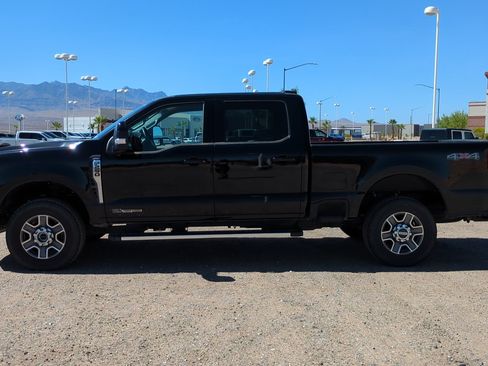 Used 2025 Ford F250 Lariat AWD/4WD image 9