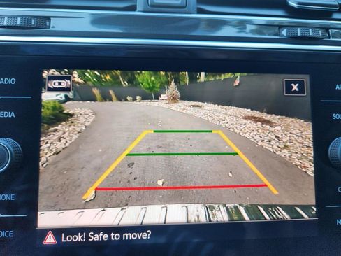 Certified 2023 Volkswagen Tiguan SE image 38