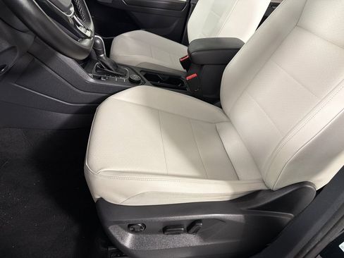 Used 2019 Volkswagen Tiguan SEL Premium R-Line AWD/4WD image 12