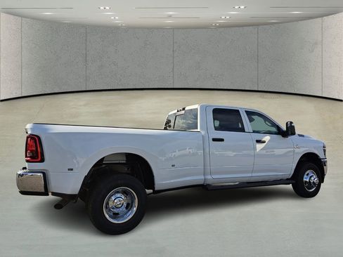New 2026 RAM 3500 Tradesman AWD/4WD image 5