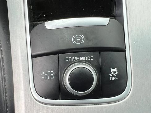 Used 2019 Kia Stinger GT2 AWD/4WD image 16
