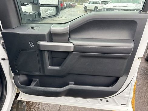 Used 2017 Ford F150 XLT w/ Equipment Group 302A Luxury image 25