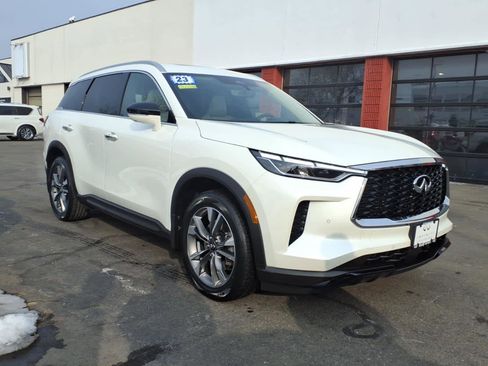 Certified 2023 INFINITI QX60 Luxe w/ Cargo Package image 3