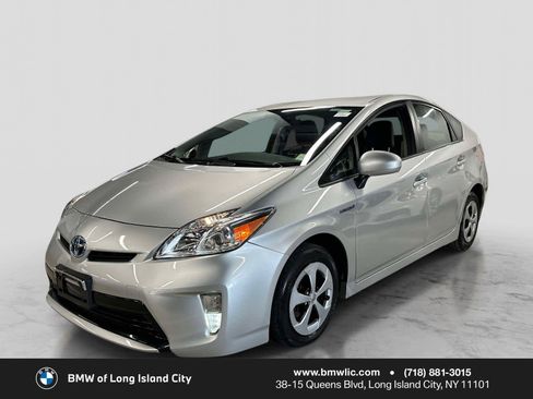 Used 2013 Toyota Prius Two FWD image 1