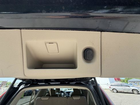 Used 2020 Cadillac Escalade ESV Luxury AWD/4WD image 29