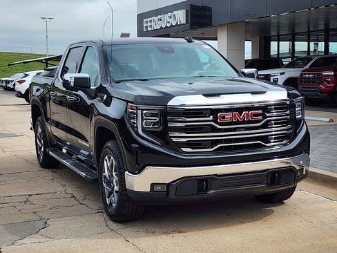 New 2026 GMC Sierra 1500 SLT w/ SLT Premium Plus Package AWD/4WD image 2