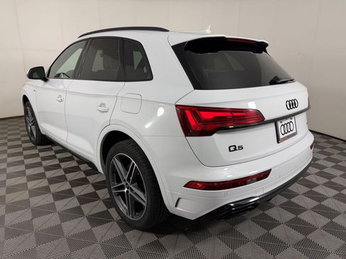 Used 2024 Audi Q5 e Premium Plus AWD/4WD image 3