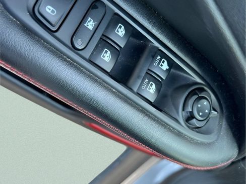 Used 2019 Jeep Compass Trailhawk AWD/4WD image 23