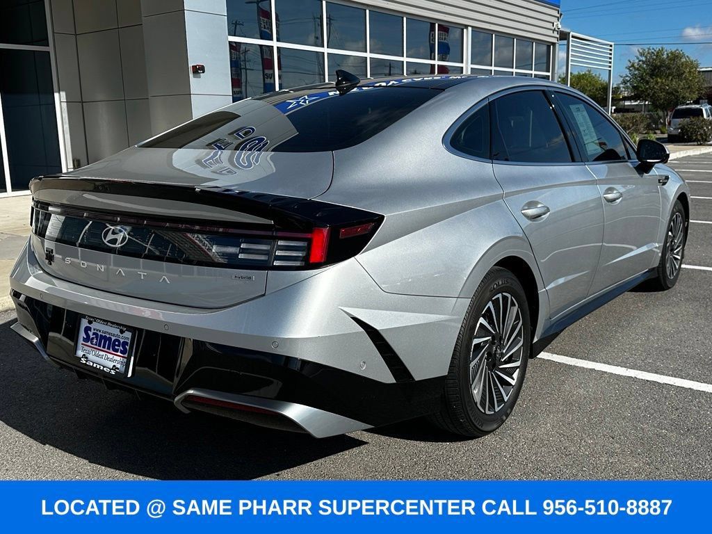 Used 2025 Hyundai Sonata Limited FWD image 12