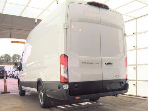 Used 2024 Ford Transit 250 148 High Roof Extended RWD image 4