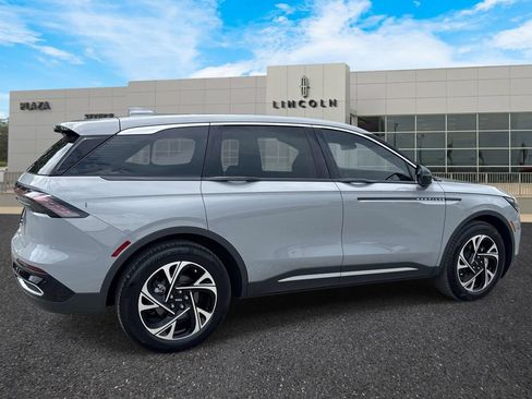 New 2026 Lincoln Nautilus Premier AWD/4WD image 3
