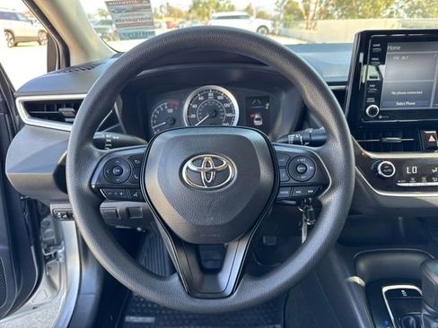 Used 2022 Toyota Corolla LE image 7