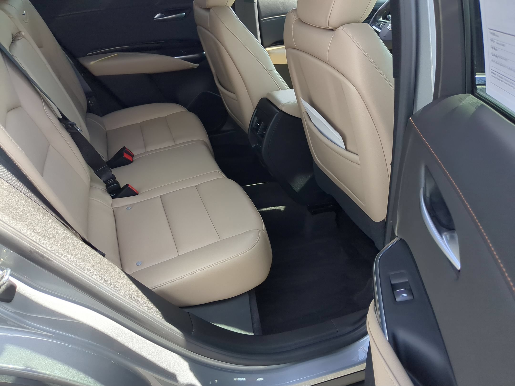 Certified 2024 Cadillac XT4 Luxury w/ Cold Weather Package AWD/4WD image 25