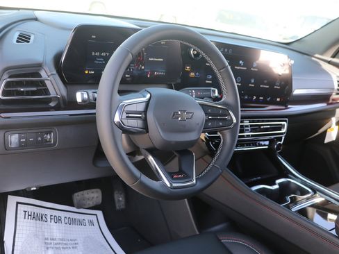 New 2026 Chevrolet Traverse Z71 w/ Driver Confidence Package image 15