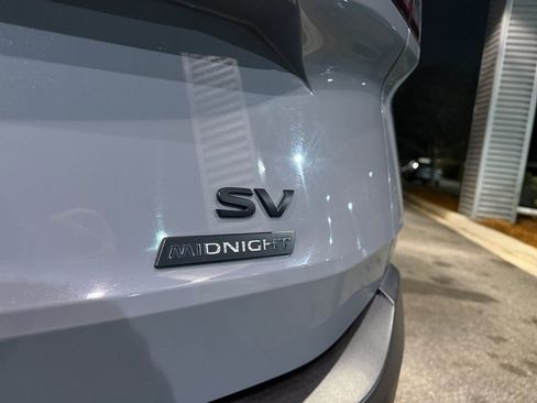 Used 2023 Nissan Rogue SV w/ SV Premium B Package image 11