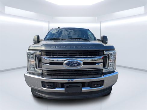 Used 2018 Ford F250 XLT image 8