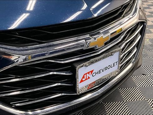 Used 2021 Chevrolet Malibu LT FWD image 29