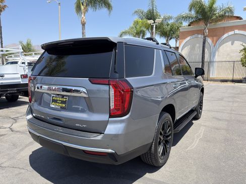 Used 2022 GMC Yukon SLT w/ SLT Premium Package AWD/4WD image 8