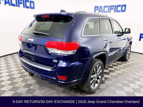 Used 2018 Jeep Grand Cherokee Overland AWD/4WD image 8