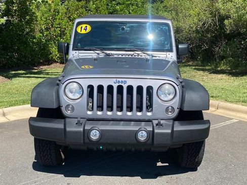 Used 2014 Jeep Wrangler Unlimited Sport w/ Quick Order Package 24S AWD/4WD image 2