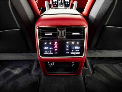 Certified 2023 Porsche Cayenne GTS AWD/4WD image 21