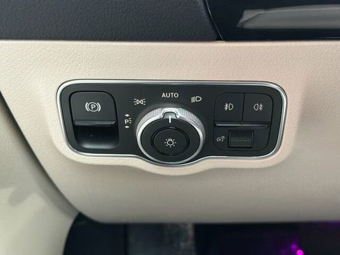 Certified 2025 Mercedes-Benz GLA 250 4MATIC image 32