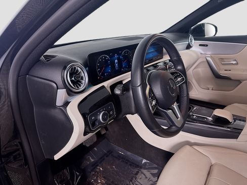 Used 2022 Mercedes-Benz A 220 image 23