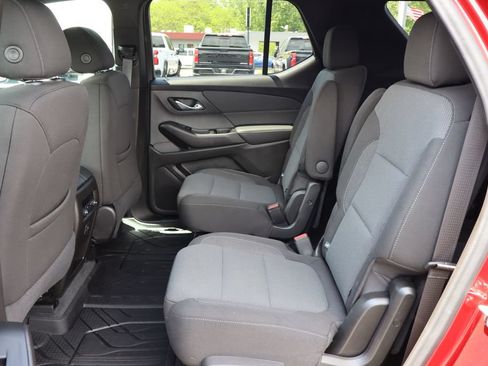 Used 2023 Chevrolet Traverse LT w/ Midnight/Sport Edition FWD image 21