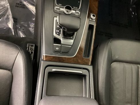 Used 2018 Audi Q5 2.0T Premium Plus w/ Premium Plus Package AWD/4WD image 20