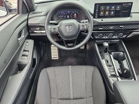 Used 2024 Honda Accord Sport image 11