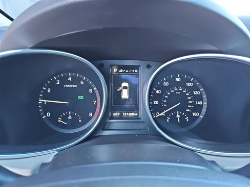 Used 2017 Hyundai Santa Fe Limited image 22