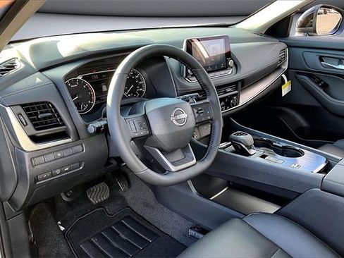 New 2026 Nissan Rogue SV image 7