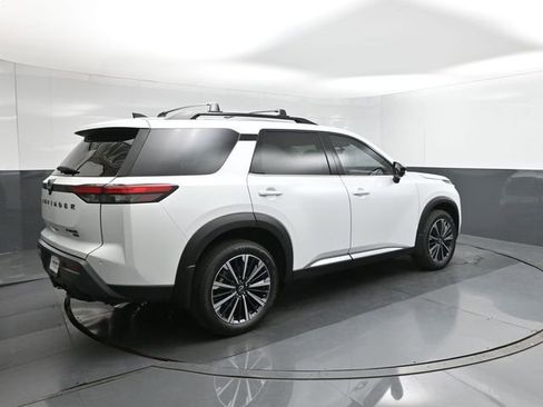 New 2026 Nissan Pathfinder Platinum w/ Cargo Package image 11