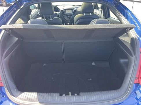 Used 2016 Hyundai Veloster Turbo w/ Option Group 04 FWD image 12