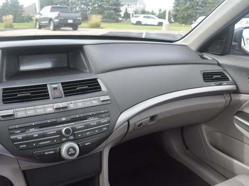 Used 2010 Honda Accord EX-L image 21