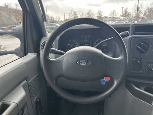 Used 2012 Ford E-150 and Econoline 150 image 14