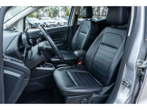 Used 2021 Ford EcoSport Titanium image 11