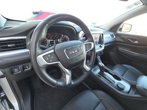 Used 2017 GMC Acadia SLT image 12