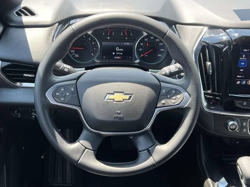 Certified 2023 Chevrolet Traverse LT FWD image 16