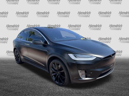 Used 2020 Tesla Model X Long Range AWD/4WD image 2