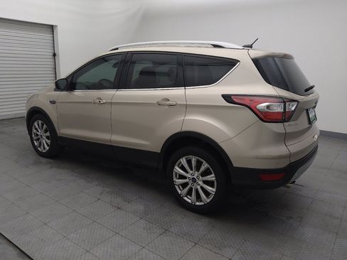 Used 2017 Ford Escape Titanium image 3
